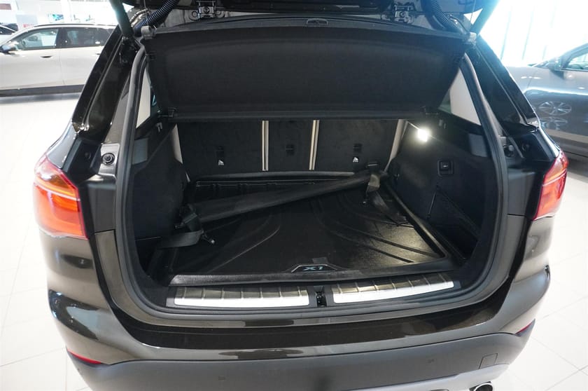 Bild 5 av BMW X1 xDrive18d Sportline Drag Läder HUD