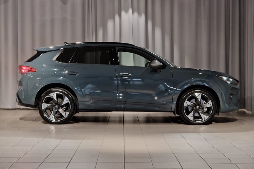 Bild 4 av CUPRA Terramar e-Hybrid 1.5 | 204 HK | Drag / Backkamera