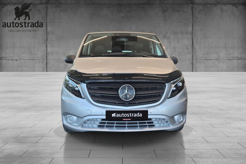 Bilde 2 av Mercedes-Benz Vito 119 CDI 4x4 3.1t Hengerfeste, webasto. 3seter ++++