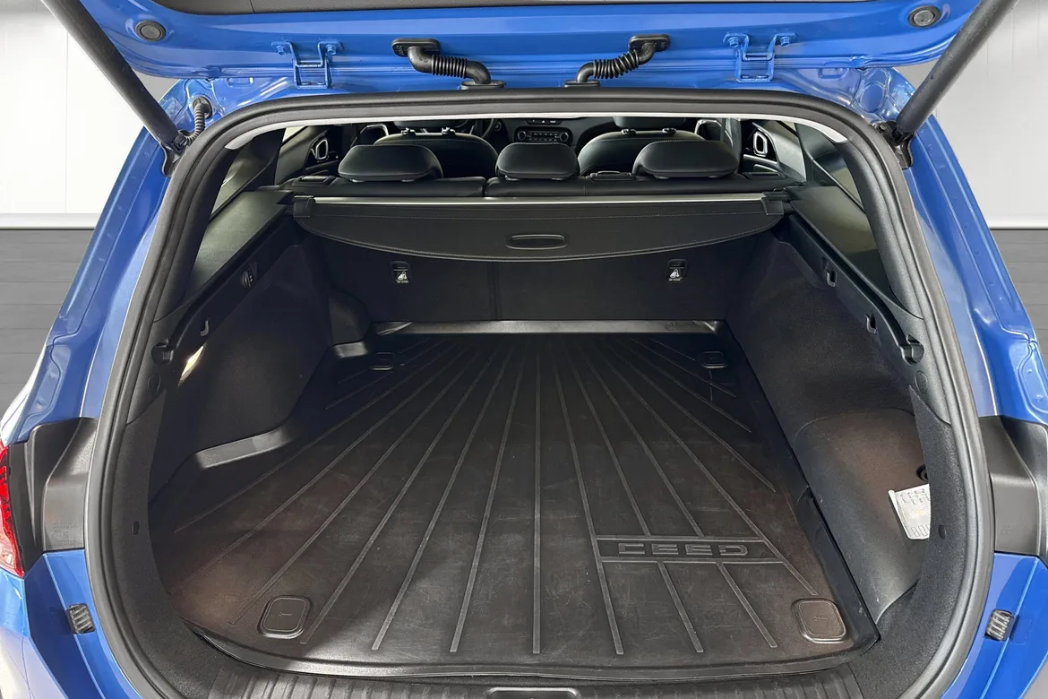 picture of a car