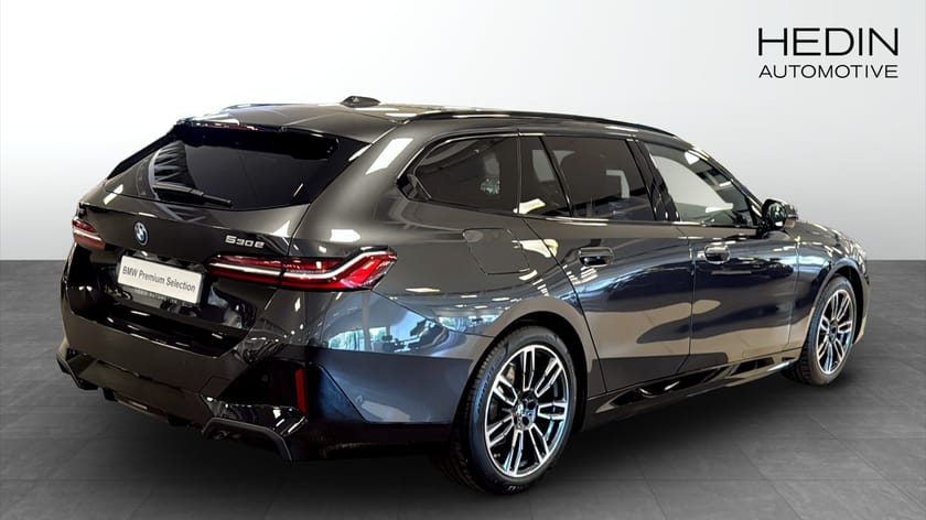 Bild 1 av BMW 530e xDrive Touring M Sport Active Tonat Drag