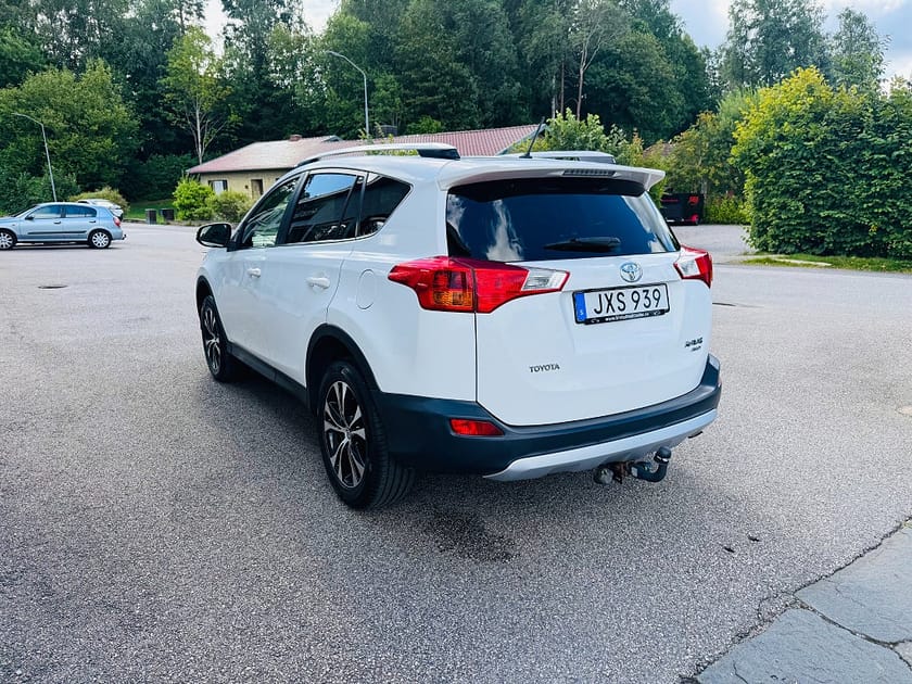 Bild 4 av Toyota RAV4 2.0 VVT-i 151HK AWD AUTOMAT EDITION FEEL / DRAG