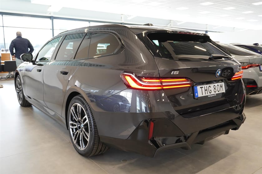 Bild 4 av BMW i5 eDrive40 Touring M Sport Active Ed Drag DA H K