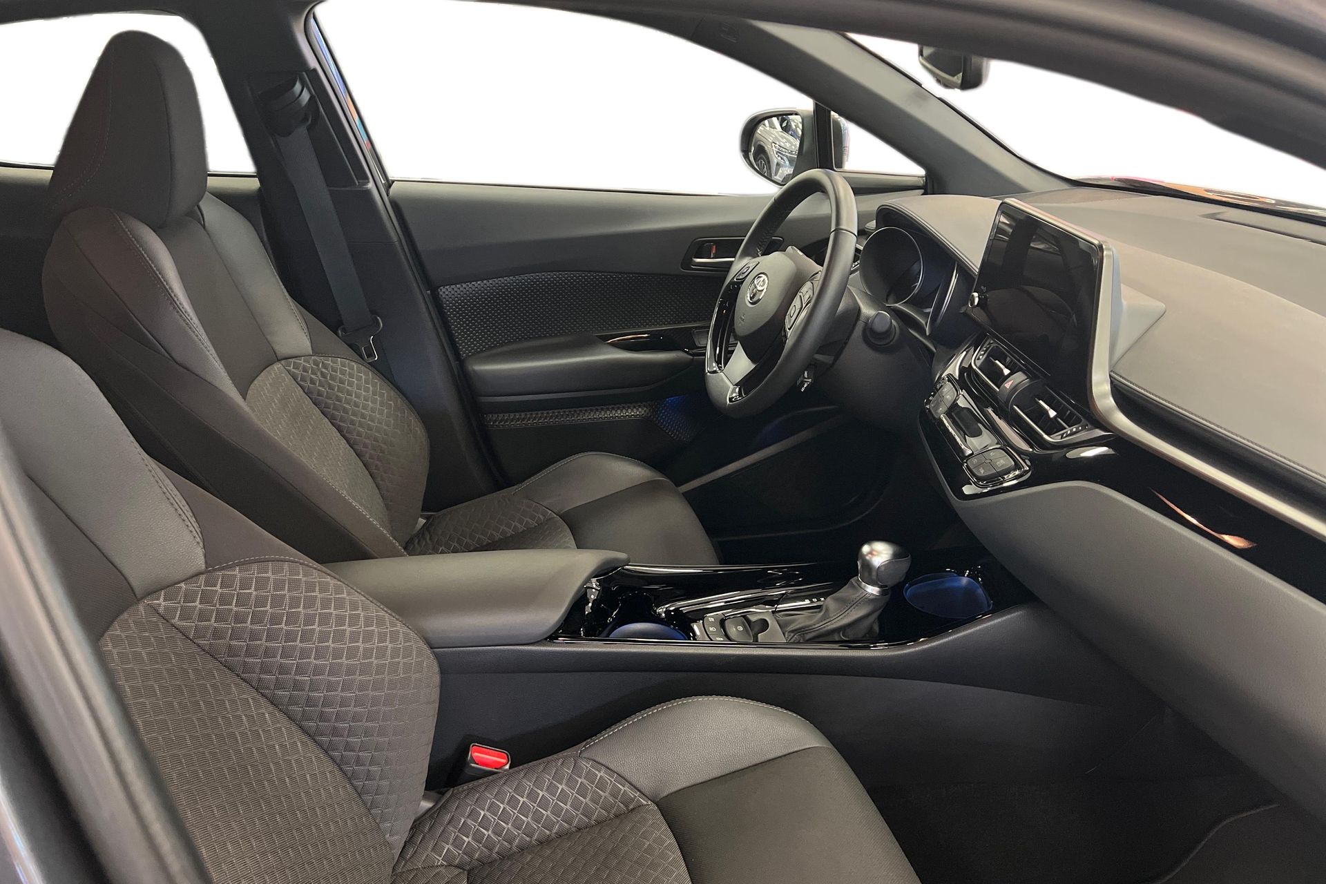 Toyota C-HR 1.8 Hybrid X-Edition SPI 2022, bild 7/10