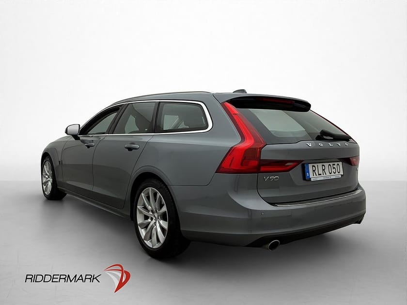 Bild 5 av Volvo V90 T4 Momentum Värmare Navi P-Sensorer VOC Rattvärme