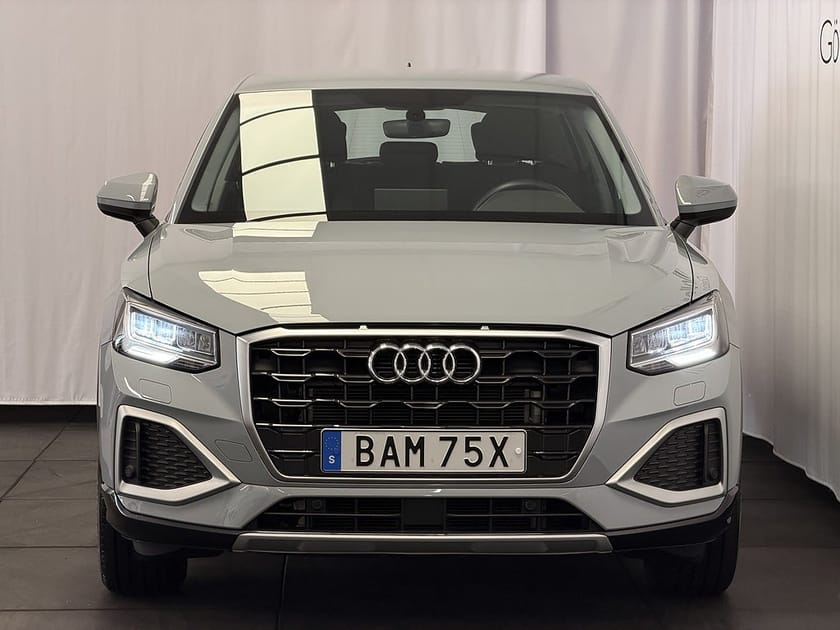 Bild 3 av Audi Q2 35 TFSI 150 HK Farthållare/Sensor/17"
