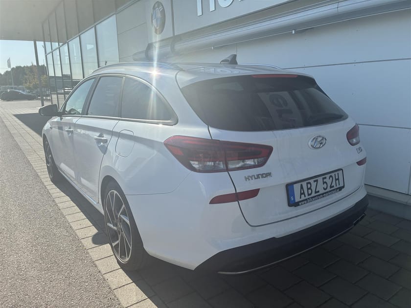Bild 2 av Hyundai i30 Kombi 1.5 T-GDi DCT N-Line Drag 1 Ägare