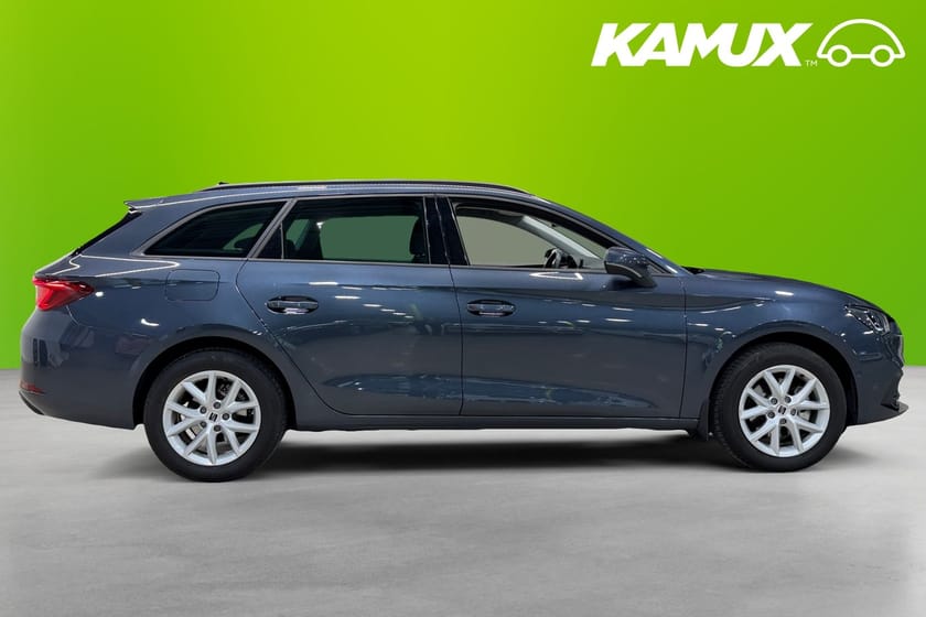 Bild 2 av SEAT Leon Sportstourer 1.0 eTSI 110 hk Drag Carplay B-Kamera Värmare