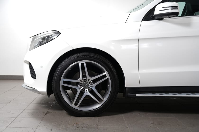 Bild 4 av Mercedes-Benz GLE 350 d 4MATIC 258hk H&K/Pano/Luft/21"/Dkrok/Pvärmare