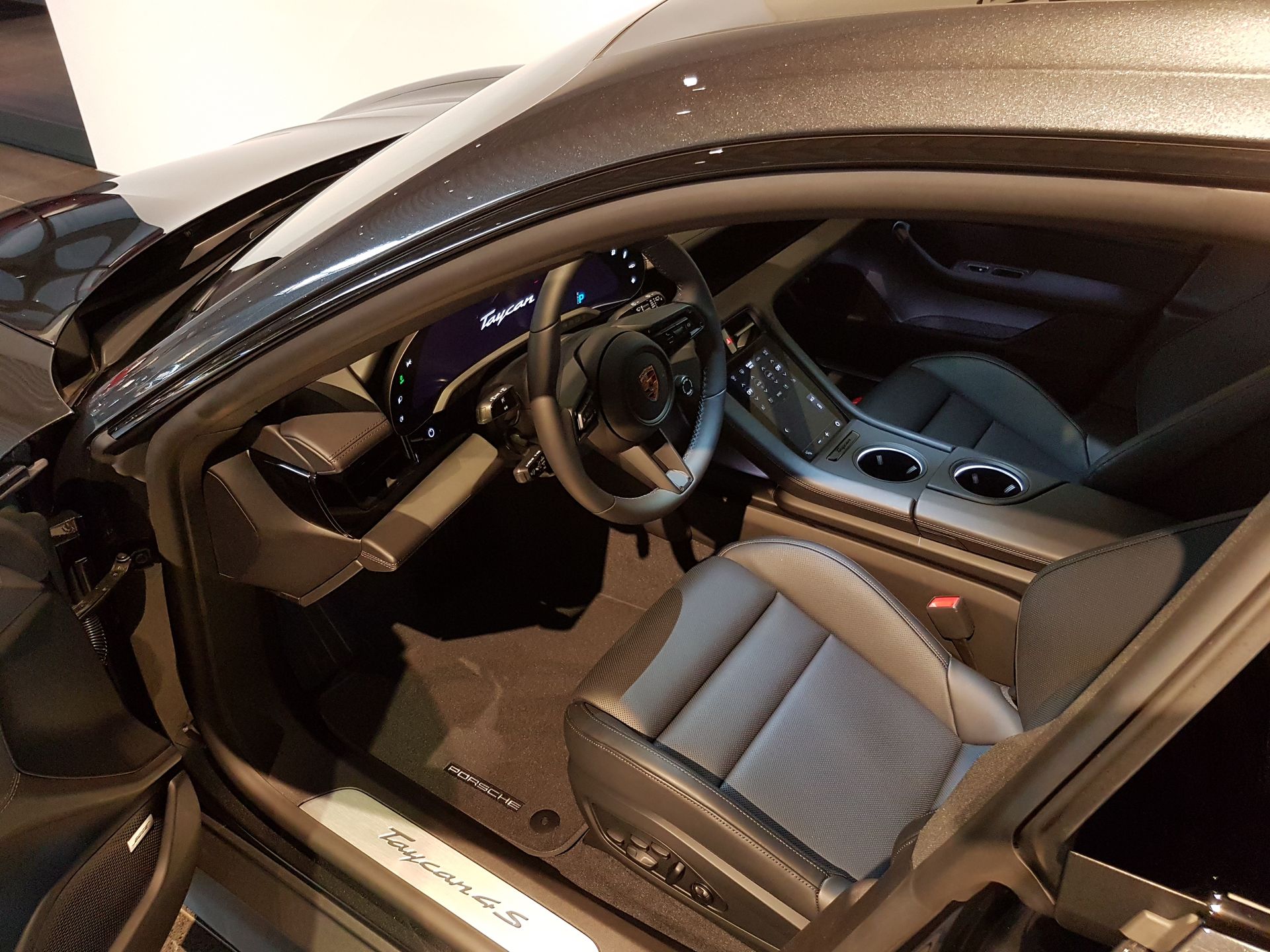 Porsche Taycan 4S Sport Turismo 2024, bild 6/22