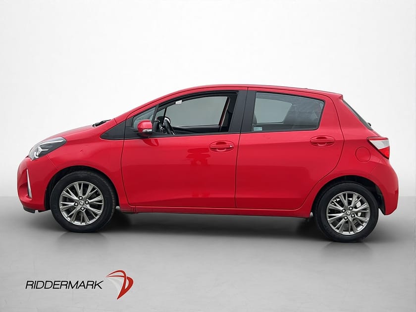 Bild 4 av Toyota Yaris 1.5 VVT-iE 111hk B-Kamera M-Värmare Bluetooth