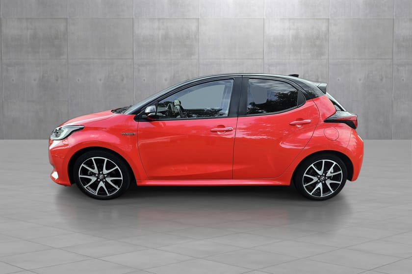 Bilde 2 av Toyota Yaris Hybrid 1,5 Premier Edition