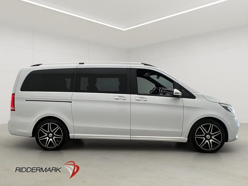 Bild 2 av Mercedes-Benz V 220d 4MATIC 3.1t AMG Värm Drag Pano El-Dörr Skinn
