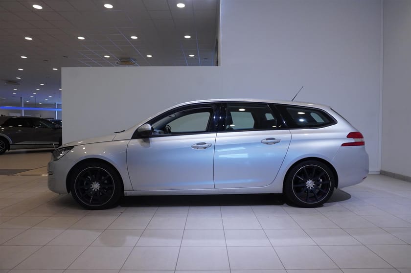 Bild 3 av Peugeot 308 SW 1,2 PureTech Active 110hk Dragkrok