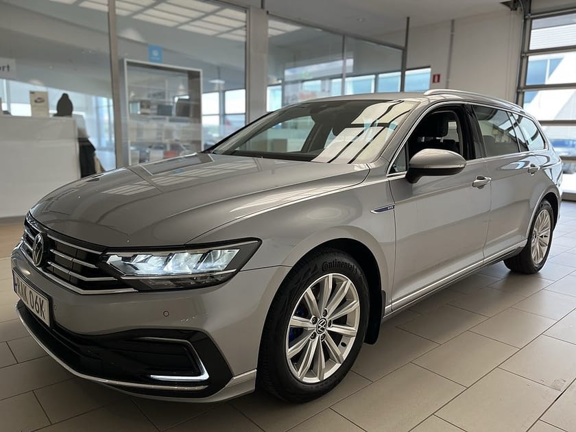Bild 3 av Volkswagen Passat Sportscombi GTE 1.4 TSI DSG 218HK|B-kamera|Drag|Navi|Car-play