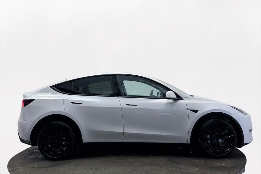 Bild 5 av Tesla Model Y Long Range AWD R Drag Pano Läder Navi Premiumljud VPump 514hk