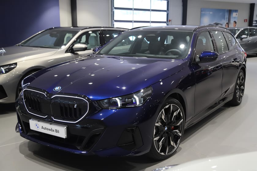 Bild 1 av BMW i5 xDrive40 Touring xDrive 40 M Sport / 21" / Pano / BW / Businesspris*