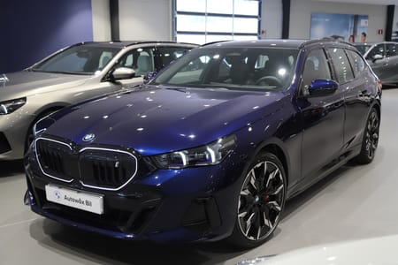 BMW i5 xDrive40 Touring xDrive 40 M Sport / 21" / Pano / BW / Businesspris*