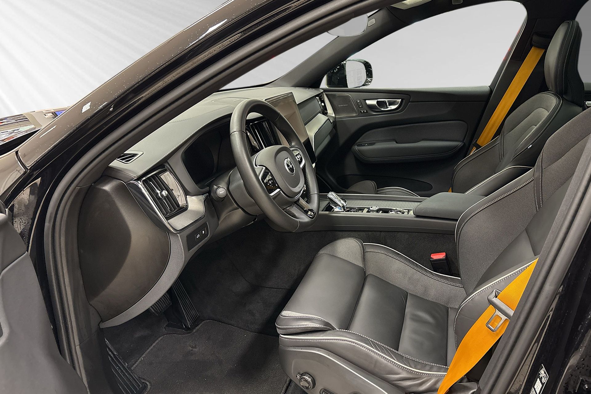 Volvo XC60 T8 Polestar Engineered 2026, bild 7/10