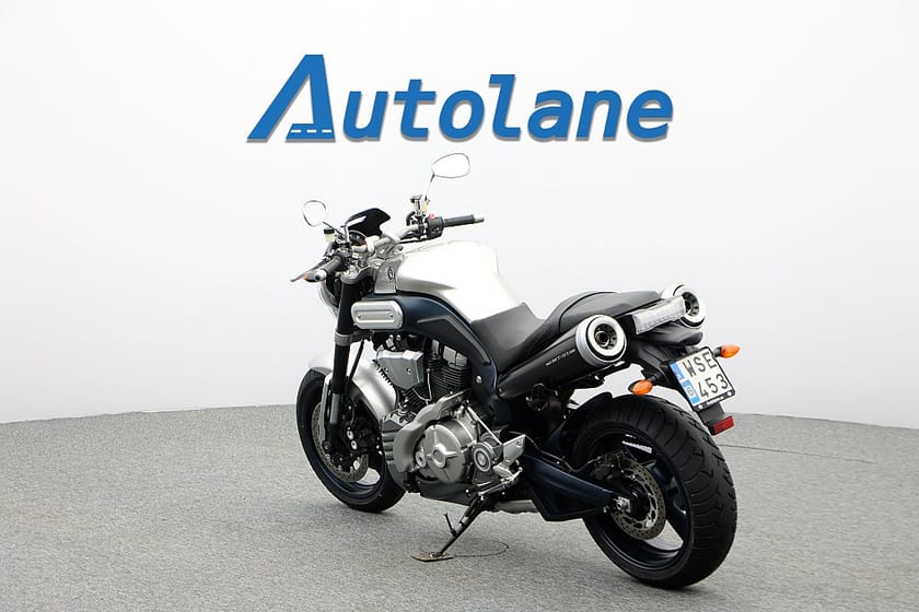 Bild 3 av Yamaha MT-01 *Endast 1-ägare & 793mil!, Akrapovic, Nyservad