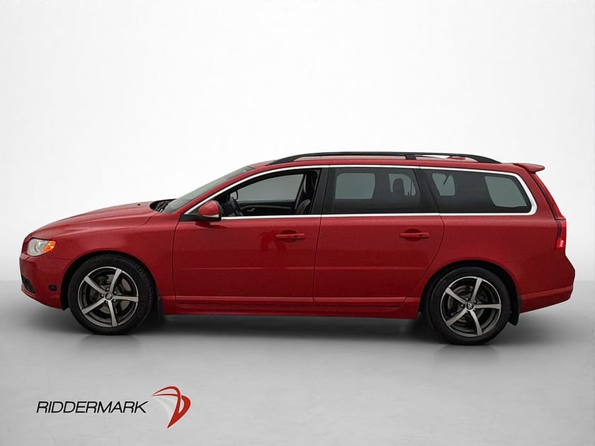 Bild 4 av Volvo V70 D4 AWD Momentum Taklucka Skinn Värm Navi Drag
