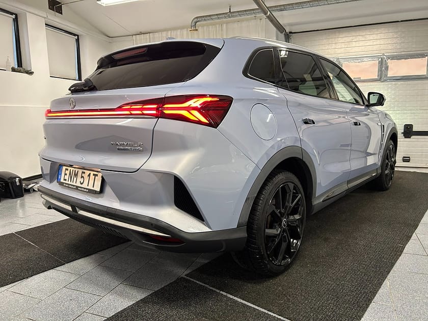 Bild 3 av MG Marvel R Performance 288 hk AWD 360 Kam Panor Läder MOMS 96% SoH