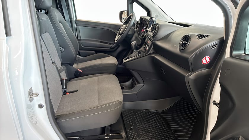 Bild 3 av Mercedes-Benz Citan 110 CDI DCT 95Hk / DRAG / 2023 / MOMS /