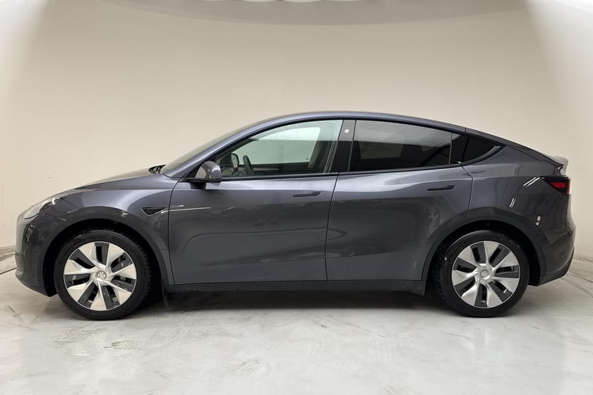 Bild 2 av Tesla Model Y Standard Range RWD 