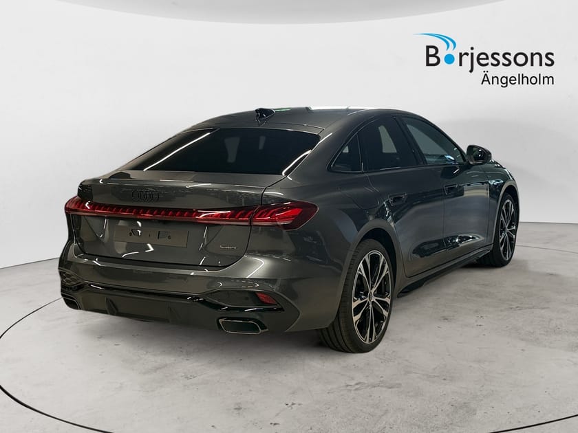 Bild 3 av Audi A5 Sedan e-hybrid quattro 220 KW S-line Evolution