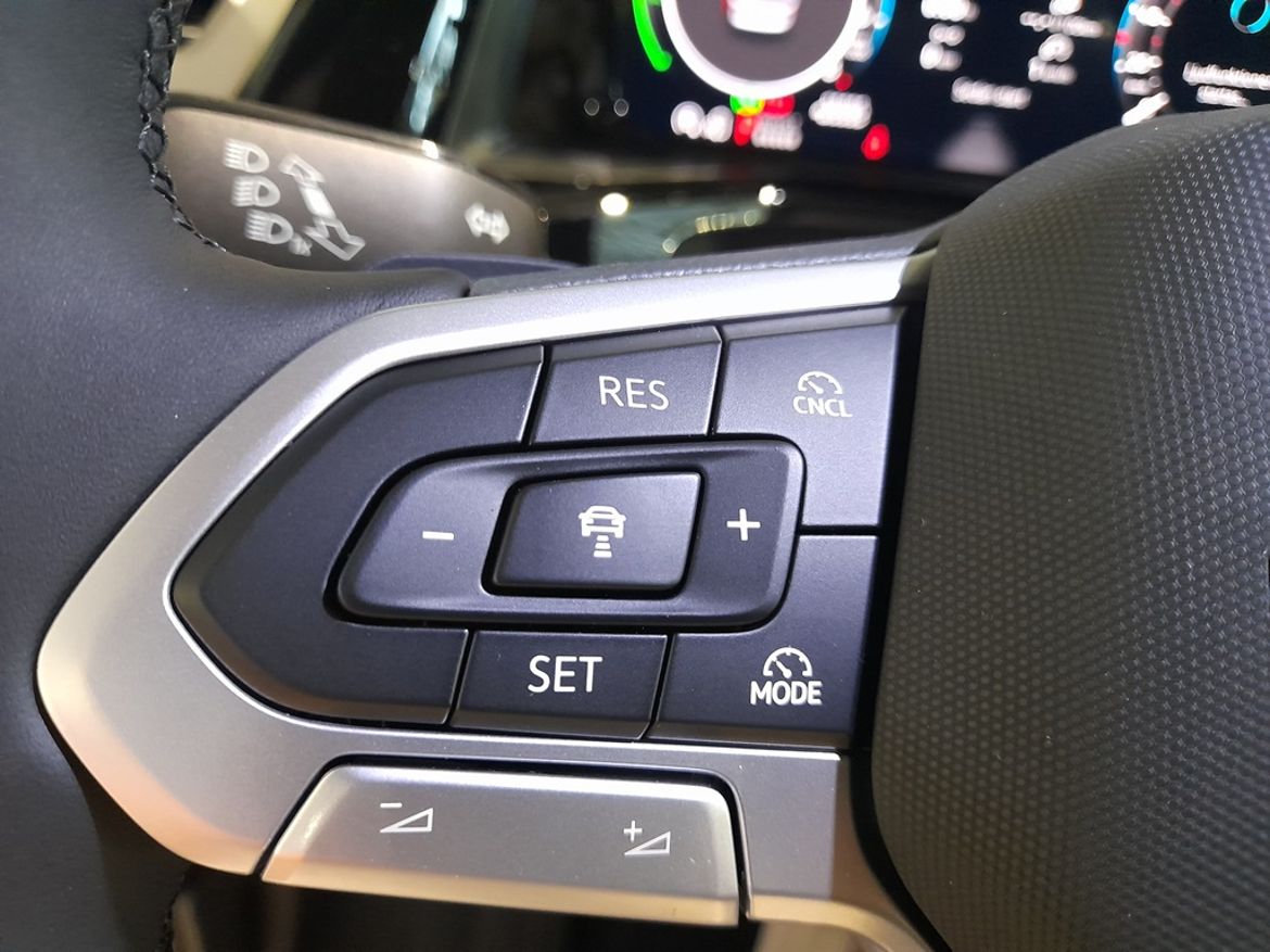 Volkswagen Volkswagen Multivan eHybrid 4M — bild 11