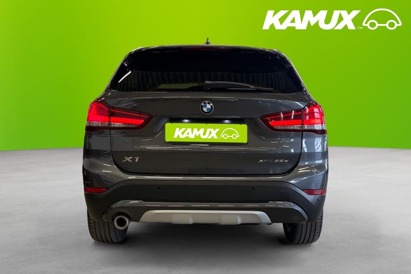Bild 5 av BMW X1 xDrive25e xLine 220 hk Navi HuD Värmare PDC Rattvärme