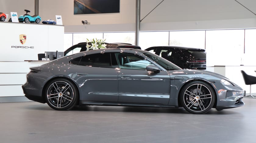 Bild 3 av Porsche Taycan 4S 