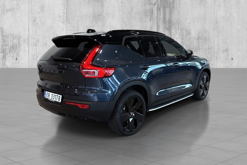 Bilde 4 av Volvo EX40 Twin Motor M Ultra Black Edition/Krok/Pixel/360/Stigtrinn