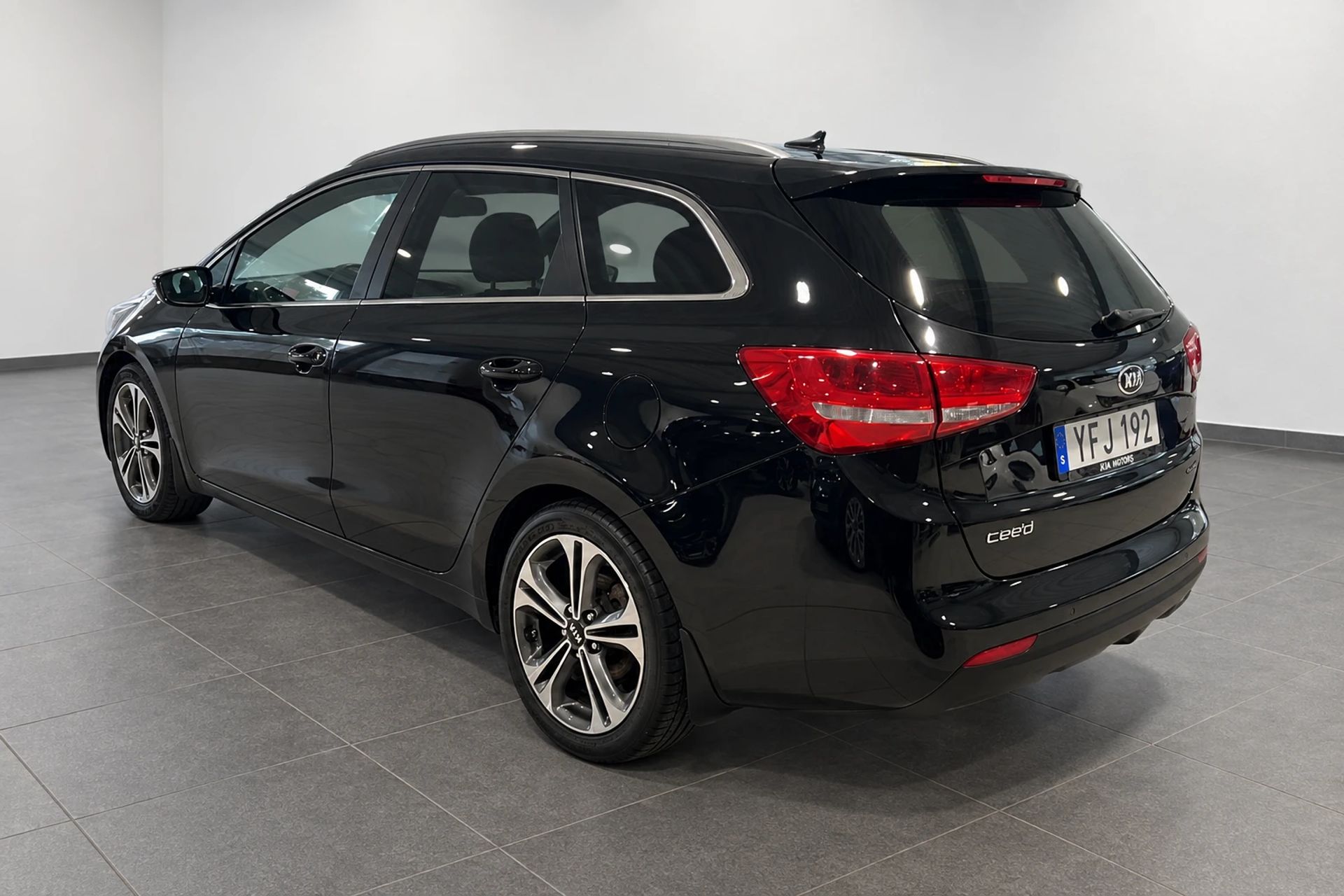Kia Ceed 2016, photo 4/10