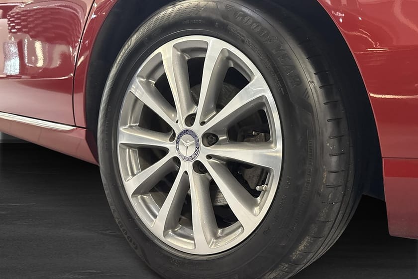 Bild 5 av Mercedes-Benz E 220 d 9G-Tronic Avantgarde Drag 194hk
