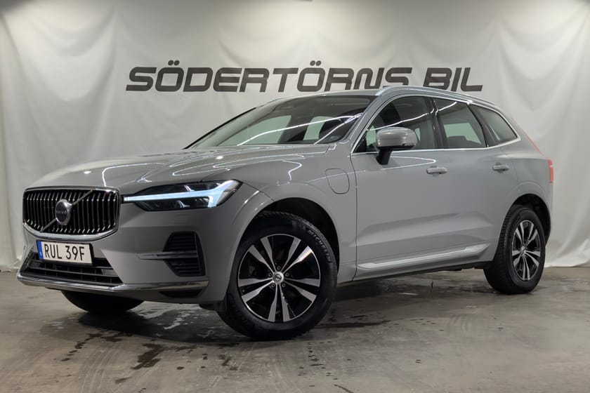 Bild 1 av Volvo XC60 Recharge T6 AWD CORE PANO KAMERA DRAG VÄRMARE MOMSBIL