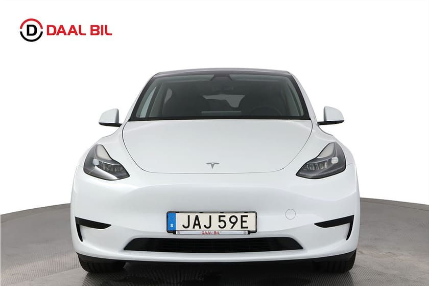 Bild 2 av Tesla Model Y Standard Range RWD 299HK 60kWh PREMIUM PANO VÄRM DRAG
