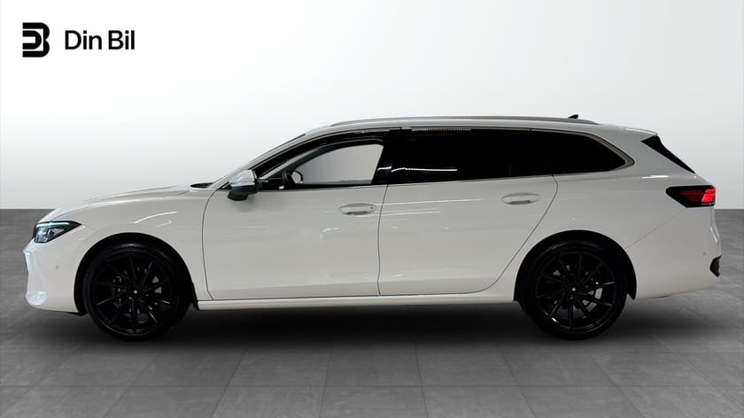 Bild 2 av Volkswagen Passat Sportscombi 1.5 eTSI 150hk Drag Värmare B-Kamera
