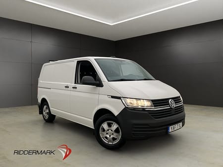 Volkswagen Transporter 150hk Värm CARPLAY Drag B-Kamera Moms