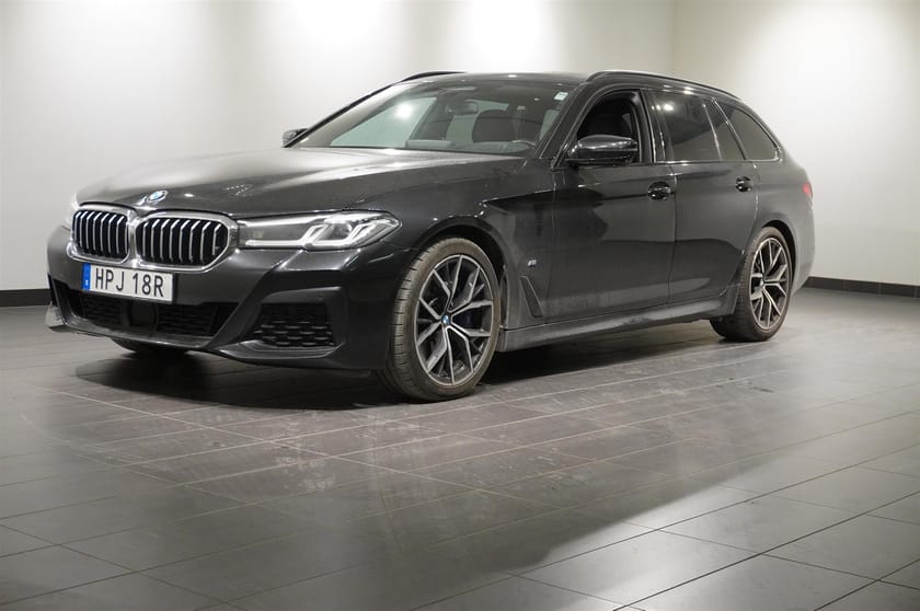 Bild 1 av BMW 530d xDrive Touring M Sport Innovation Panorama Drag H K DAP
