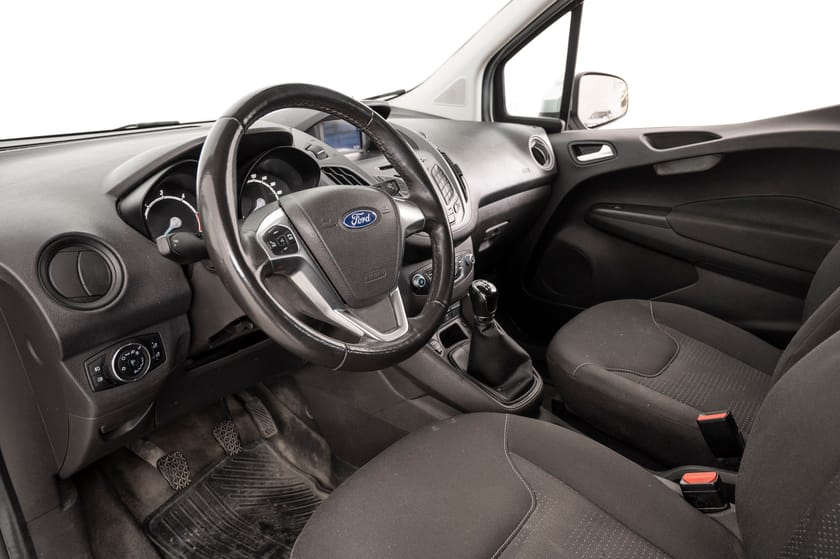 Bilde 5 av Ford Transit Courier 1.5 TDCi Auksjon! Les tekst!