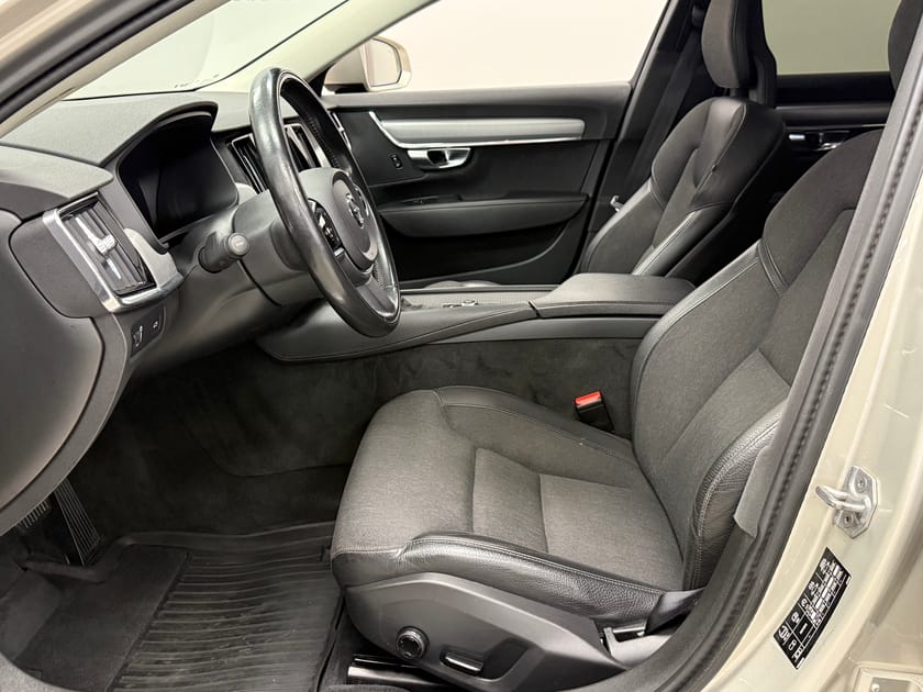Bild 5 av Volvo S90 D4 AWD Edition