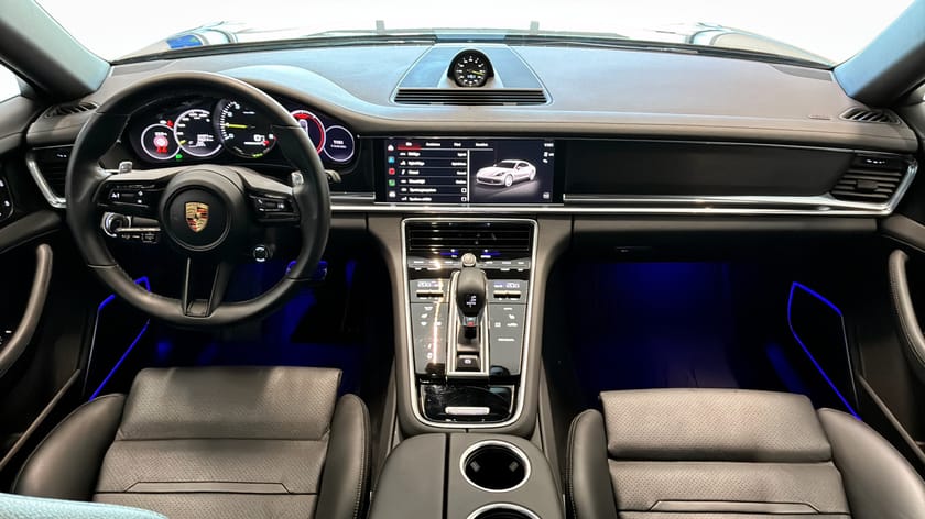 Bild 4 av Porsche Panamera 4 E-Hybrid AWD PDK Platinum Edition / 1 brukare