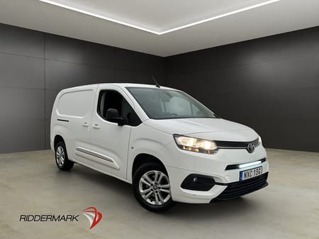 Toyota ProAce City proace-city L2 Värm Drag 3-Sits Kamera CARPLAY Moms