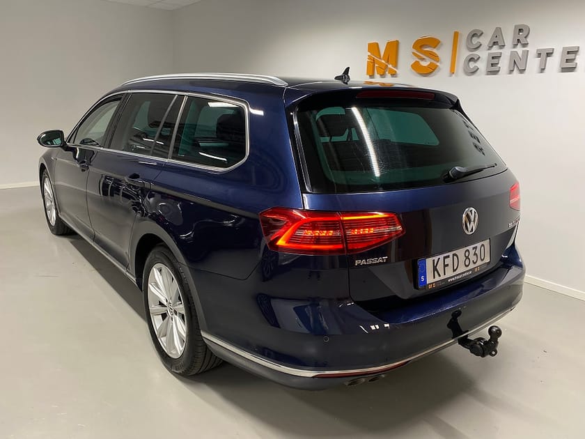 Bild 4 av Volkswagen Passat Sportscombi 2.0 TDI SCR 4M GT Euro 6 Executive Drag B-kamera