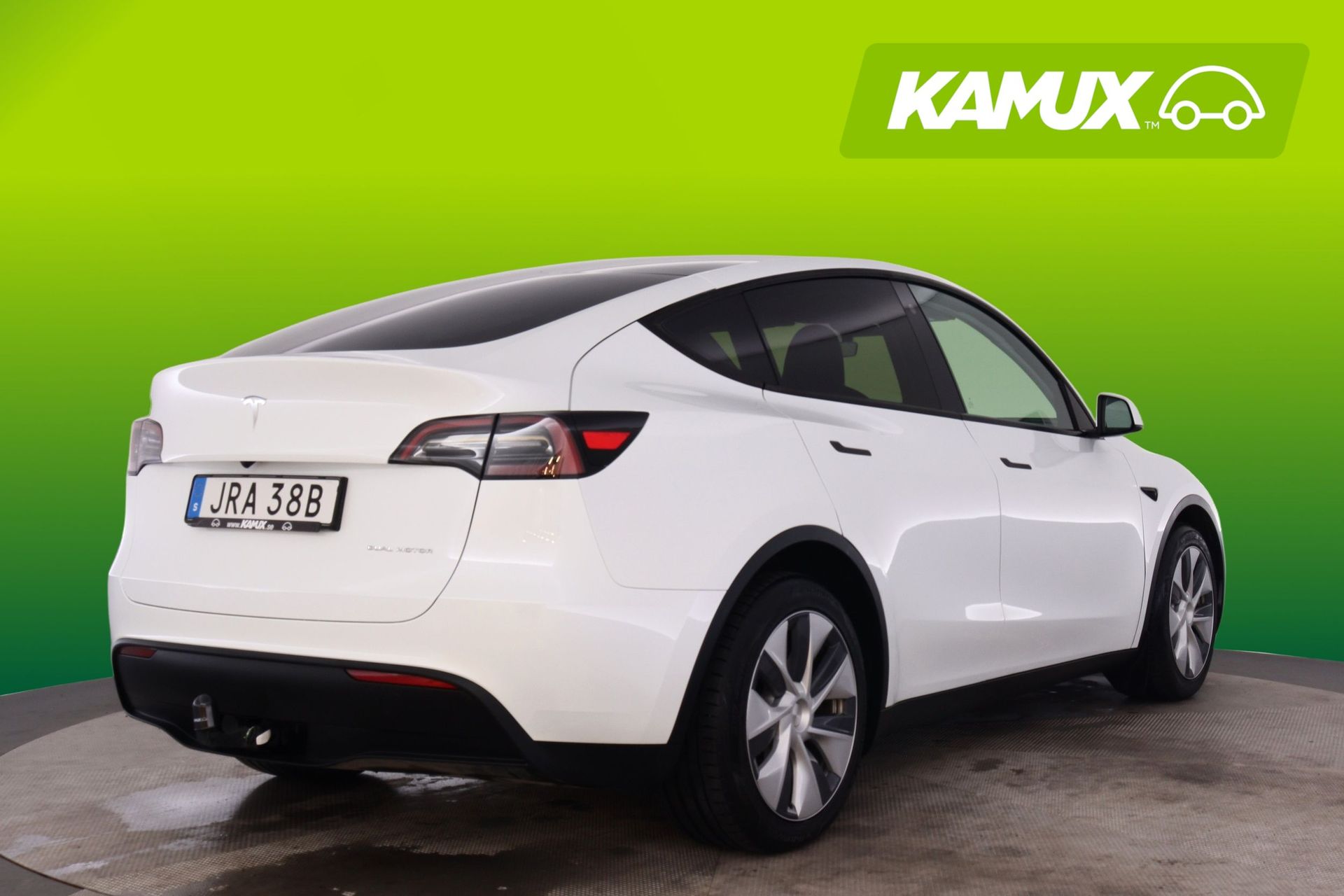 Tesla Model Y 2023, bild 4/10