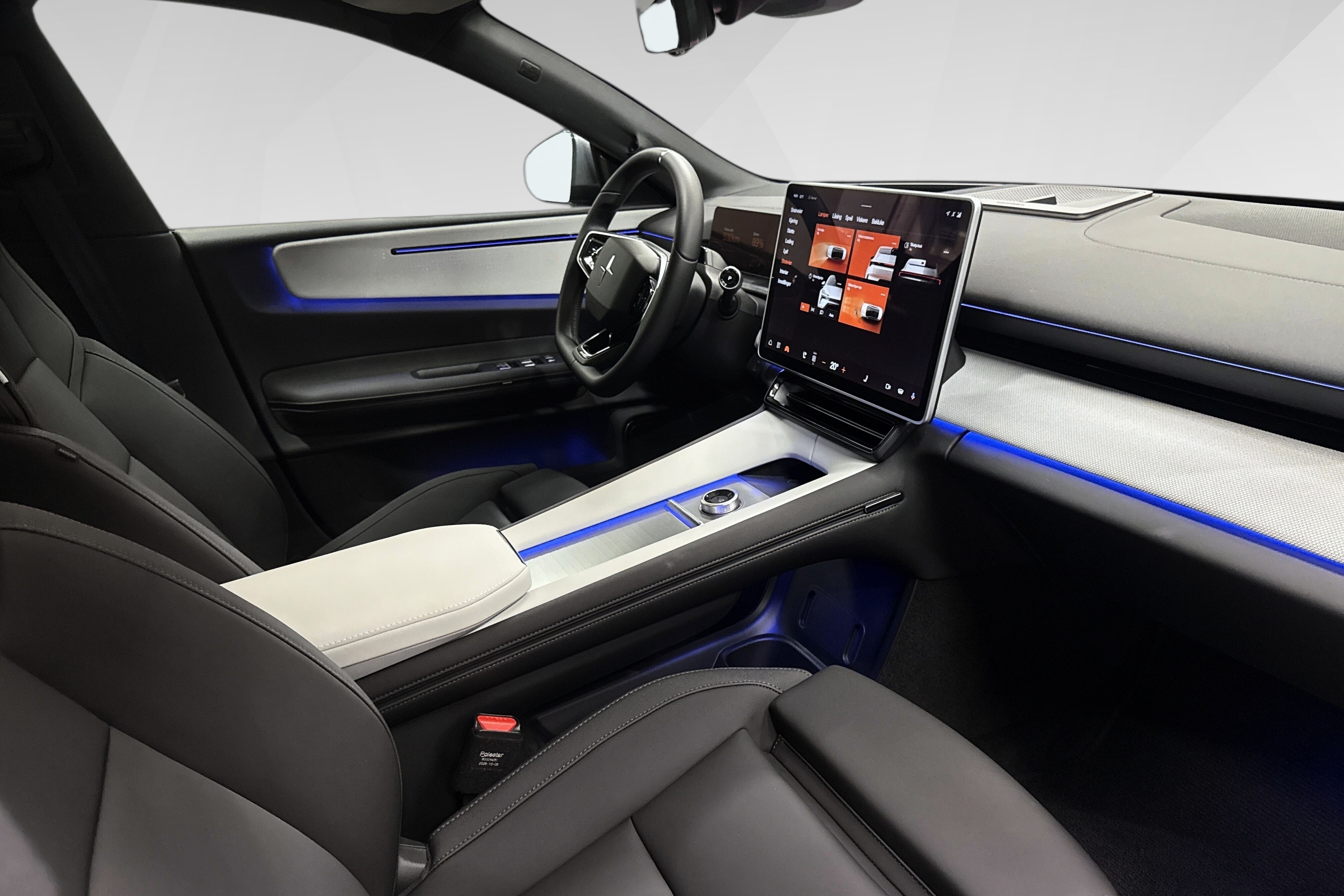 Polestar 4 Long Range Dual motor bilde 8