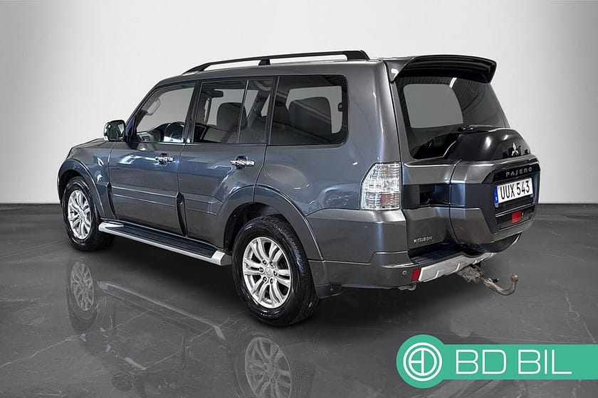 Bild 5 av Mitsubishi Pajero 3.2 4WD SKINN MOTORVÄRMARE DRAGKROK TAKLUCKA 2 BRUKARE
