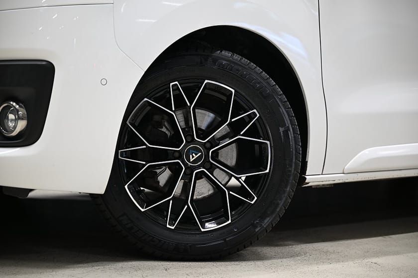 Bild 3 av Toyota Proace 2.0 D-4D 177HK Automat|Dubbeldörr|Drag|Värmare|Leasbar
