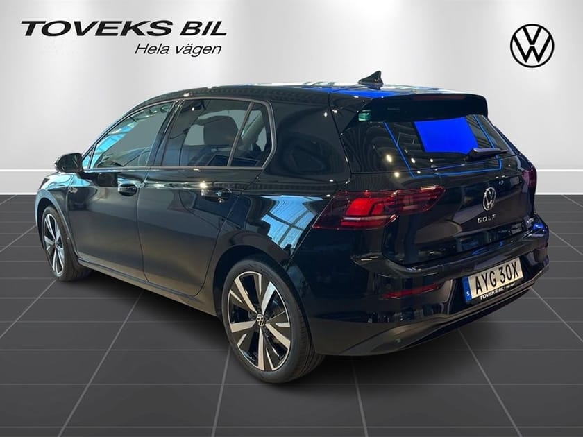 Bild 3 av Volkswagen Golf LIFE 1,5 eTSI 150 HK Leverans augusti